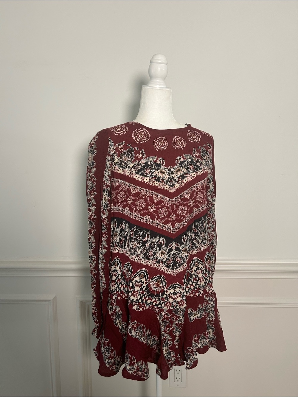 Free People Maroon Paisley & Geometric Print Long-Sleeve Tunic - Picture 7 of 8